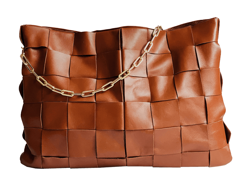 Borsa in pelle, foto di Irene Kredenets-Unsplash